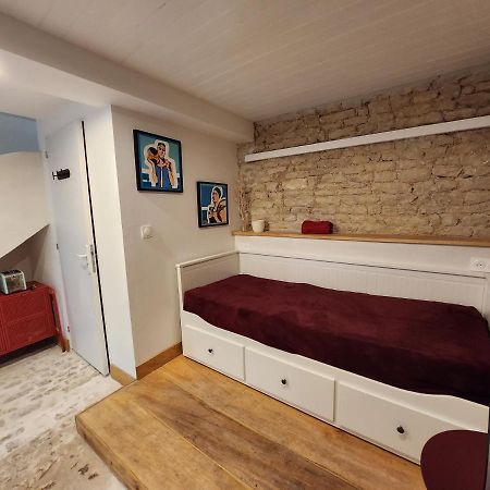 La P'Tite Ecurie Apartment Saint-Jean-de-Liversay Exterior photo